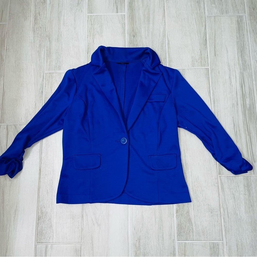 Royal Blue Blazer with Ruched Sleeves & Pockets - Picture 2 of 5